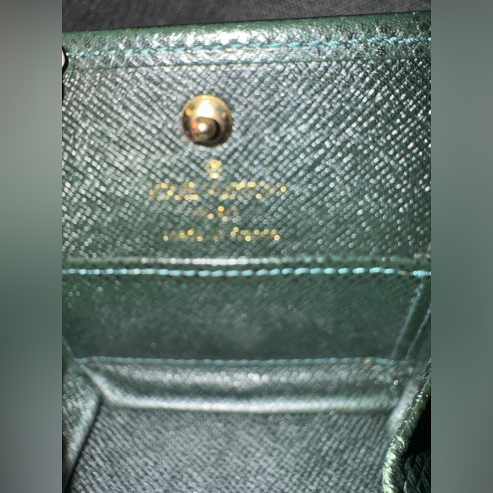 Louis Vuitton taiga leather coin/jewelry case - Picture 7 of 9